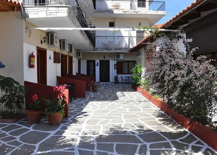 Natsios Apartments